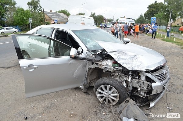 Під Луцьком – аварія за участю депутата облради. ФОТО. ВІДЕО