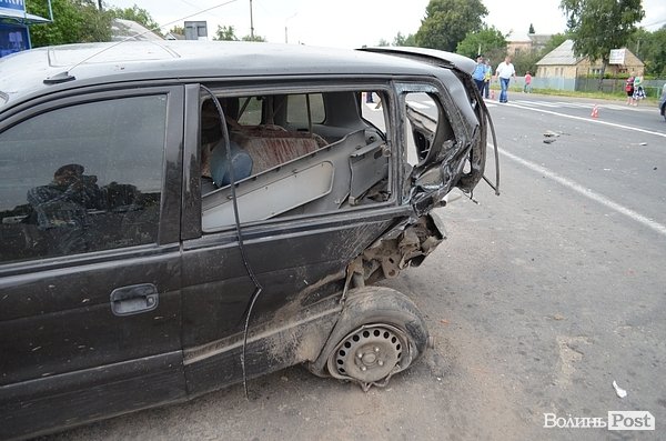 Під Луцьком – аварія за участю депутата облради. ФОТО. ВІДЕО
