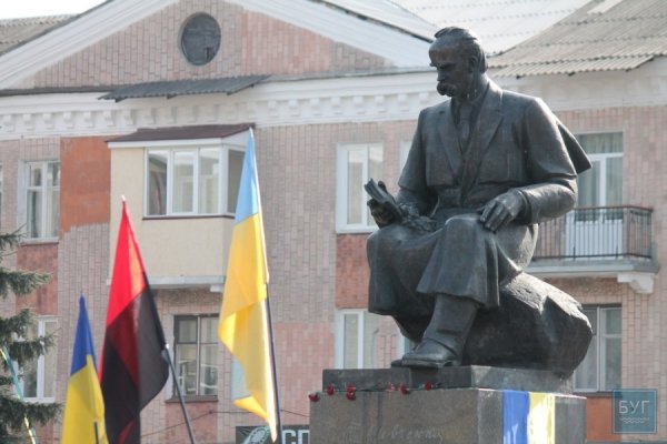 У Нововолинську вшанували пам'ять Тараса Шевченка. ФОТО