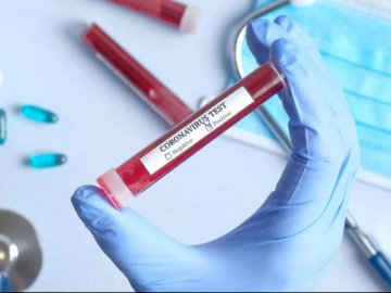 Українські заробітчани захворіли на коронавірус на фермі у Польщі