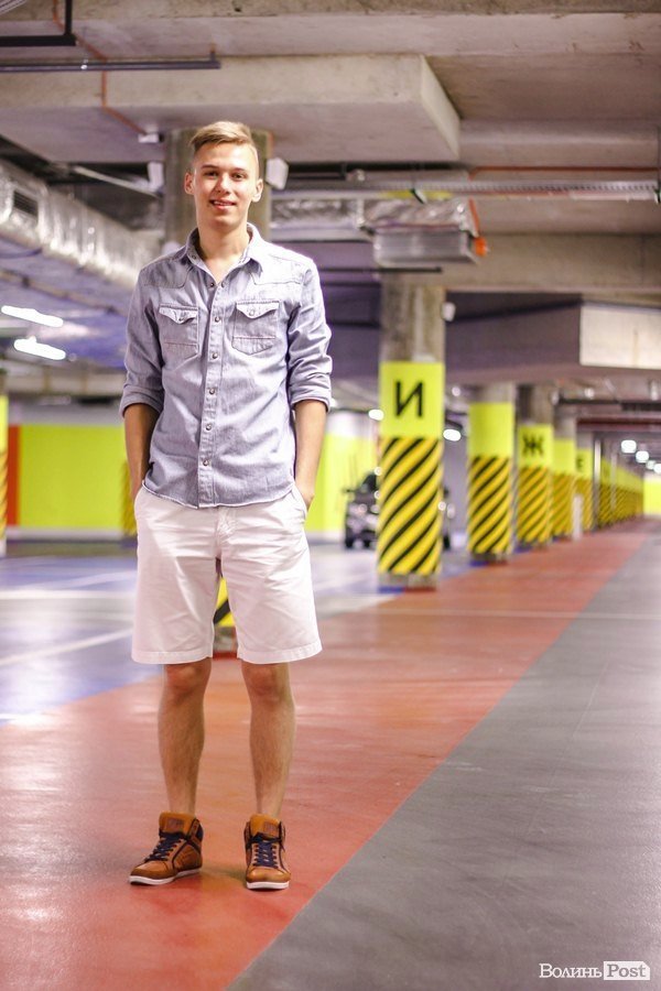 Стильний Луцьк. Портрет дня: Артем Famous