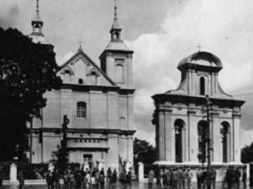 Волинські костели в 1930 році: нові фото