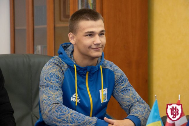 Боровся і з важчими на 50 кілограм: лучанин – бронзовий призер чемпіонату світу із сумо. ФОТО