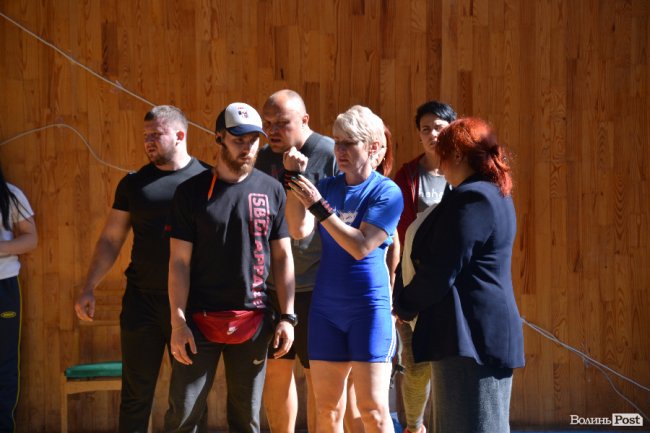 У Луцьку змагались пауерліфтери-ветерани. ФОТО