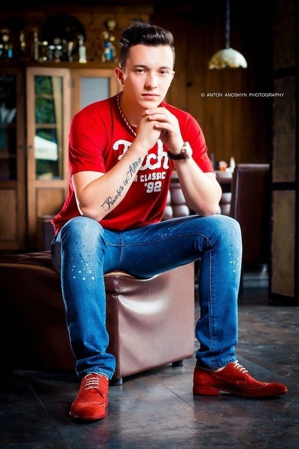 Фотовиставка Антона Аношина