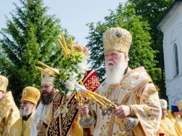 Рівненщина: Патріарх Філарет провів богослужіння на Козацьких могилах