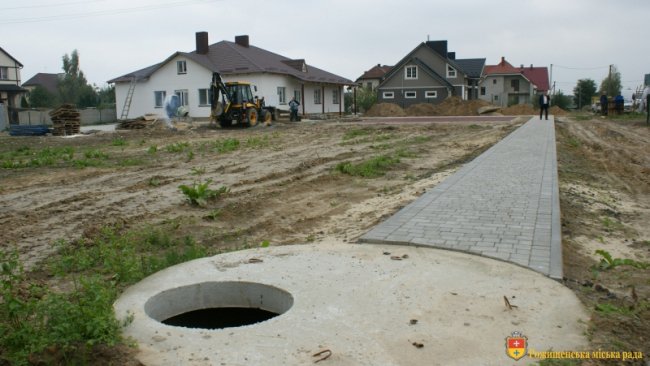 Показали, як у місті на Волині будують дитячий будинок сімейного типу. ФОТО