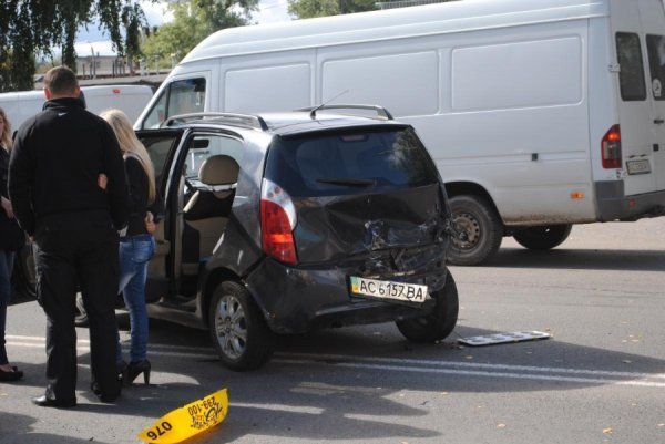 Аварія у Луцьку: Audi влетіло в таксі. ФОТО