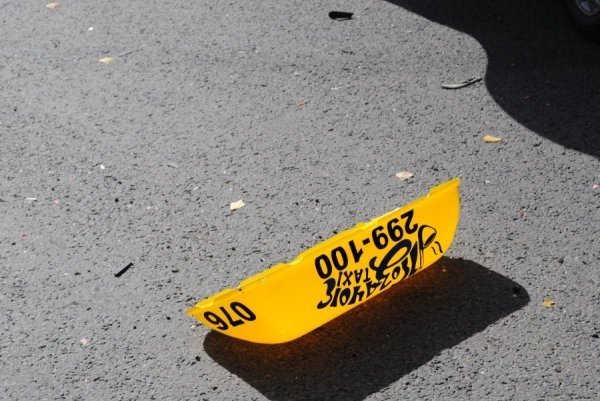 Аварія у Луцьку: Audi влетіло в таксі. ФОТО