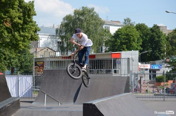 В Луцьку відбувся турнір зі скейтингу. ФОТО