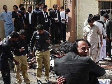 В Пакистані в лікарні вибухнула бомба. Є загиблі