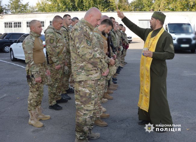 Чергова ротація: волинські поліцейські вирушили у зону бойових дій
