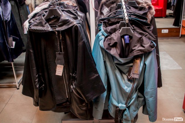 Магазин «Steel» у центрі Луцька пропонує шалені знижки на шкіру та хутро*