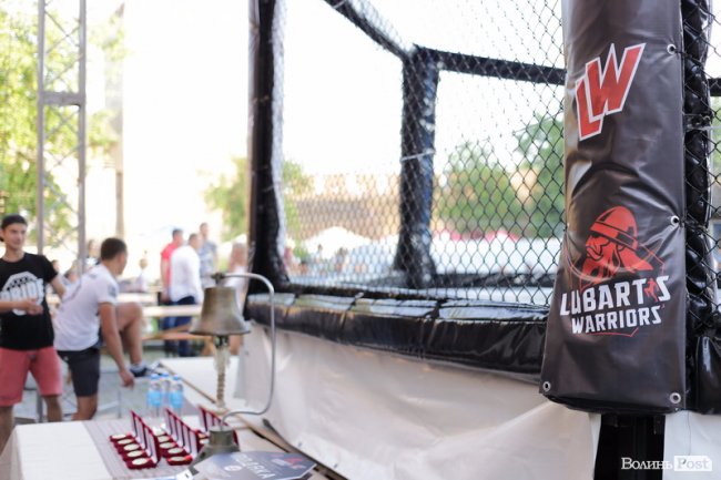 Турнір зі змішаних єдиноборств у Луцькому замку: як це було