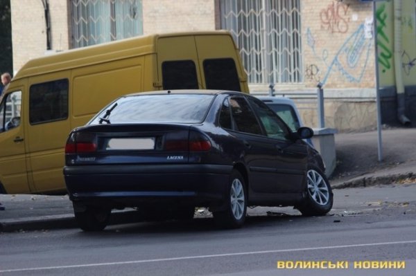 У Луцьку знову ДТП: автомобілі не поділили дорогу. ФОТО