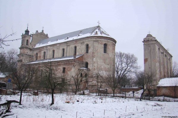 На місці костелу Св.Трійці в Олиці було давньоруське поселення. ФОТО