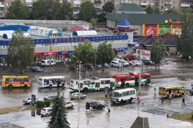 У Луцьку після зливи – потоп. ФОТО. ВІДЕО