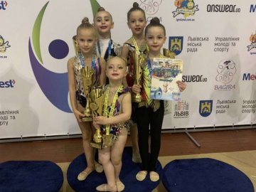 Маленькі луцькі гімнастки на міжнародному турнірі завоювали усі золоті медалі. ФОТО. ВІДЕО