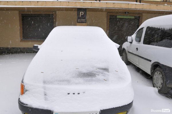 Фото снігу в Луцьку