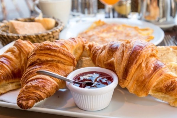 Що потрібно з'їсти влітку, щоб до осені скинути зайві кіло, - поради дієтолога