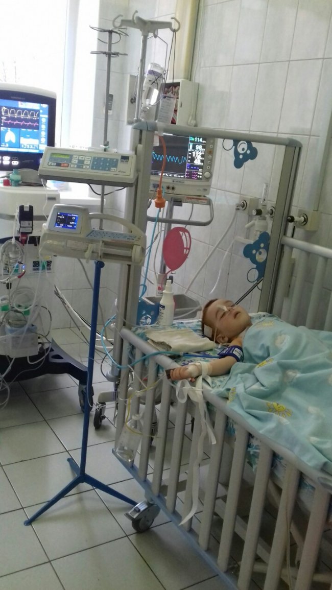 Маленькому волинянину терміново збирають кошти на лікування