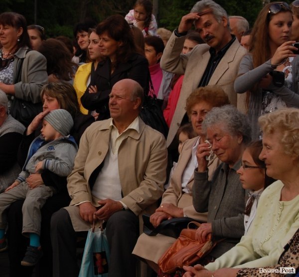 Вогнем і піротехнікою Луцьк відсалютував Перемозі