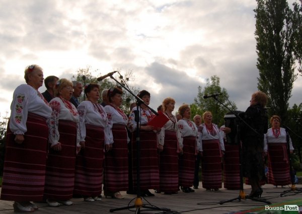 Вогнем і піротехнікою Луцьк відсалютував Перемозі