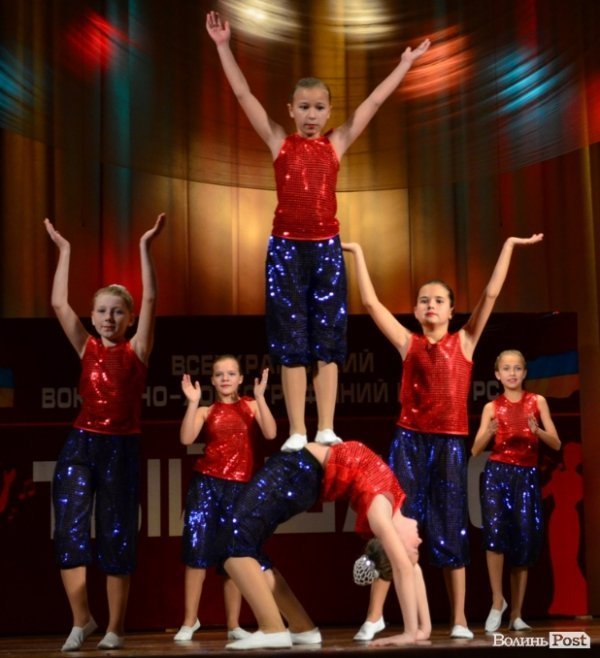 Влад Яма у Луцьку вибирав найкращого танцюриста. ФОТО