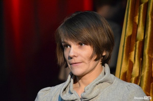 «Кохати щодня, а не раз на рік», - відомі лучани про День святого Валентина. ФОТО