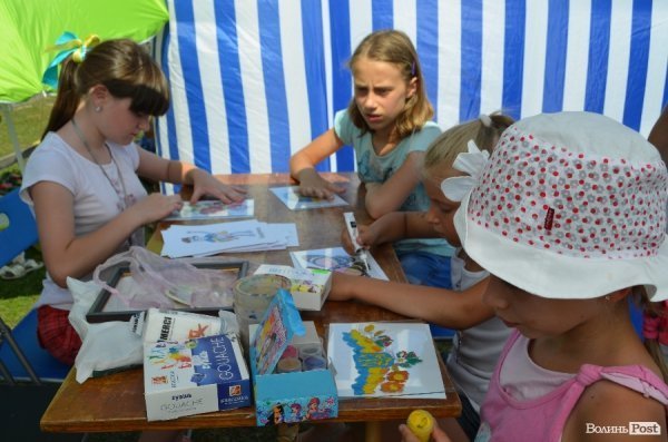 Маленькі патріоти також «фестивалили» на «Бандерштаті»