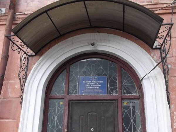 У місті на Волині на установах забули вивісити державні прапори? ФОТО