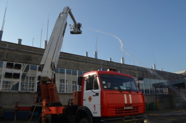 У Луцьку «горів» автозавод. ФОТО