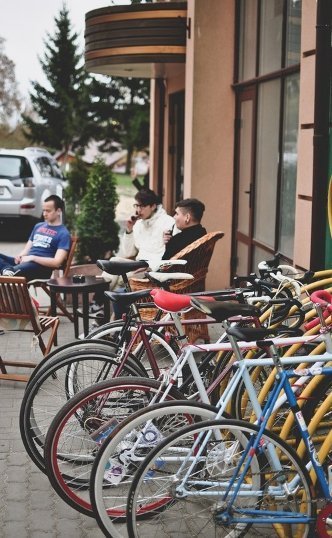 «Велопосиденьки» в луцькій кав'ярні. ФОТО