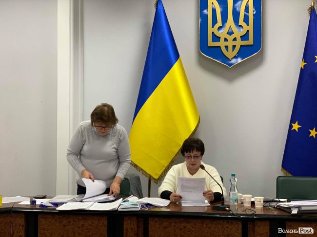 У Луцьку продовжують опрацьовувати протоколи з дільниць. ФОТО 