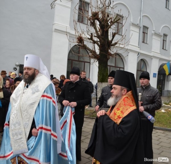 У Луцьку вшанували пам'ять жертв голодоморів. ФОТО