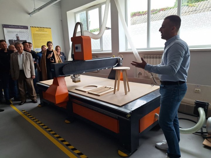 У луцькому училищі відкрили деревообробний центр за майже 8 мільйонів. ФОТО