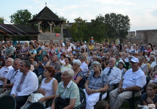 «Поліське літо з фольклором» розпочали у Луцькому замку. ФОТО