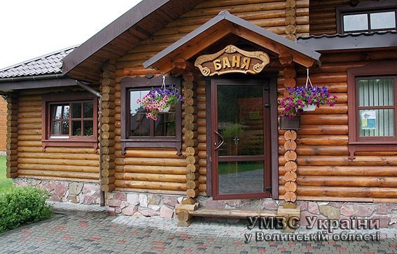 На Волині затримали групу, яка постачала «дівчаток для відпочинку». ФОТО. ВІДЕО