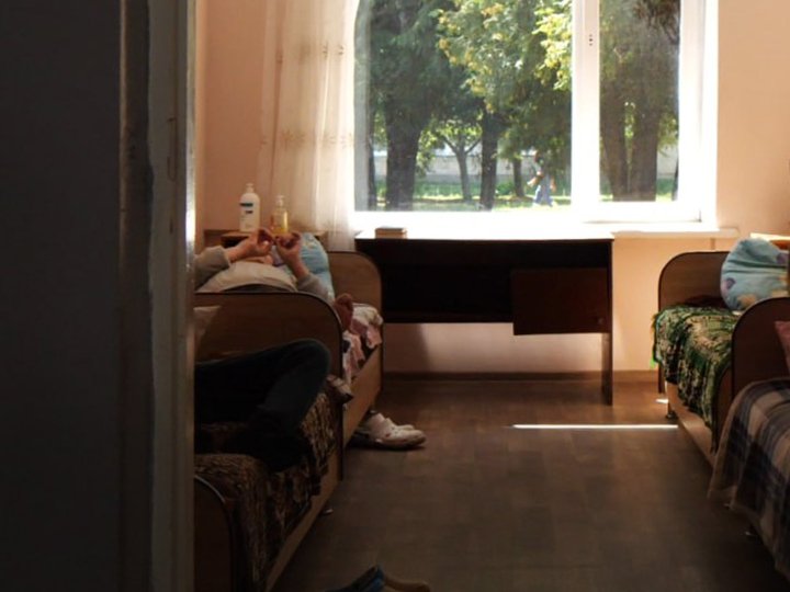 Нащо прив’язують хворих у Волинській психлікарні: шокуючі результати журналістського розслідування 