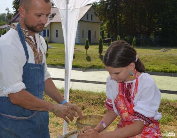 Маленькі патріоти також «фестивалили» на «Бандерштаті»