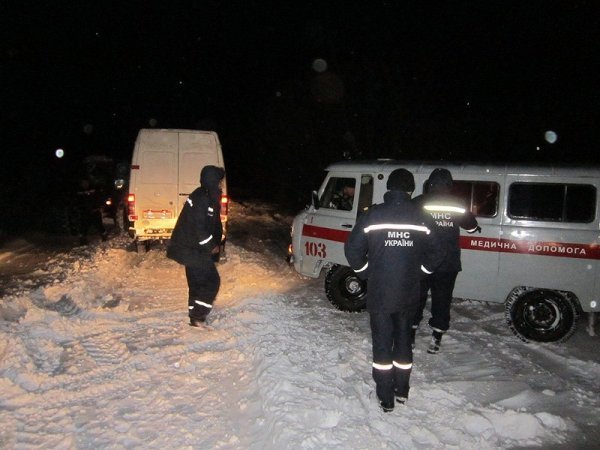 На Волині рятувальники витягли з заметів 31 «швидку». ФОТО