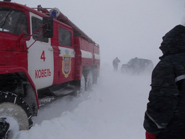 На Волині рятувальники витягли з заметів 31 «швидку». ФОТО