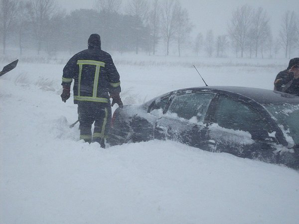 На Волині рятувальники витягли з заметів 31 «швидку». ФОТО