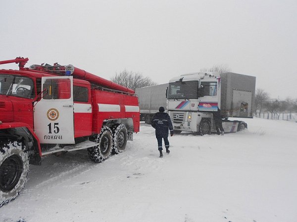 На Волині рятувальники витягли з заметів 31 «швидку». ФОТО