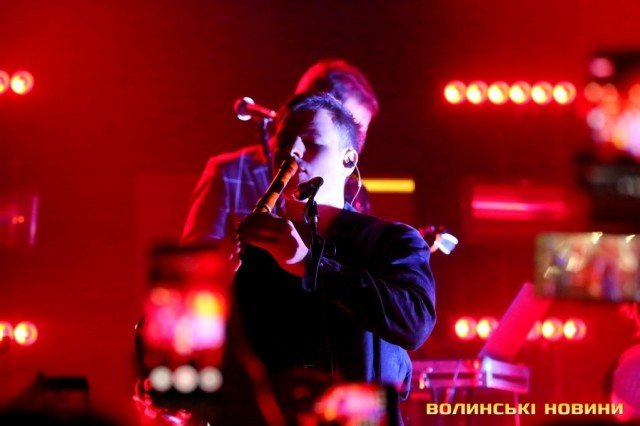Гурт «KAZKA» у Луцьку підірвав публіку. ФОТО