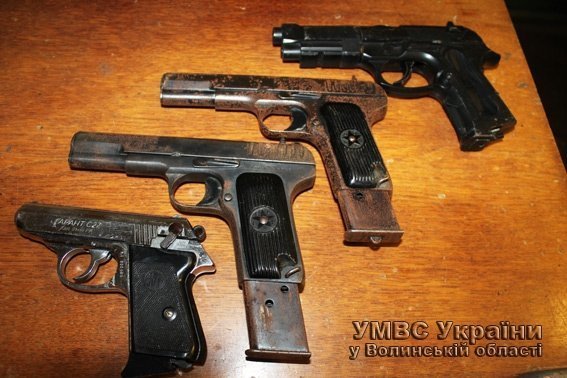 На Волині знищили більше тисячі боєприпасів. ФОТО