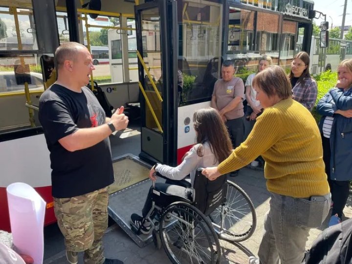На Волині водіїв навчають правилам обслуговування пасажирів із інвалідністю