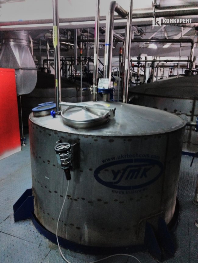 Журналістам влаштували екскурсію на джерело смороду в Луцьку