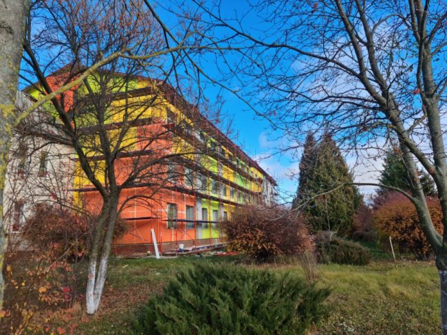 Найбільша сільська школа Волині стала кольоровою. ФОТО