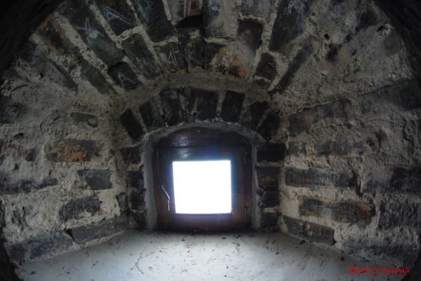 Фото зимового Луцького замку